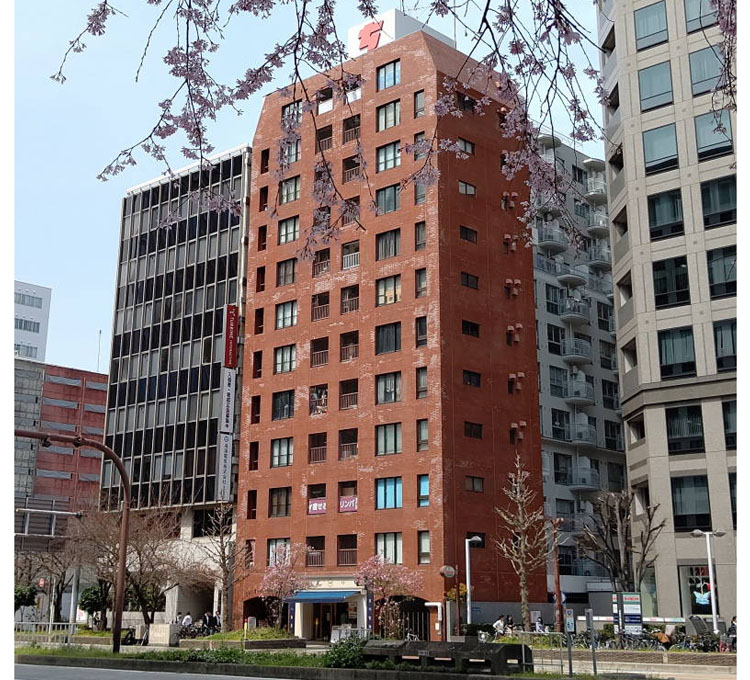 オフィスビル外観